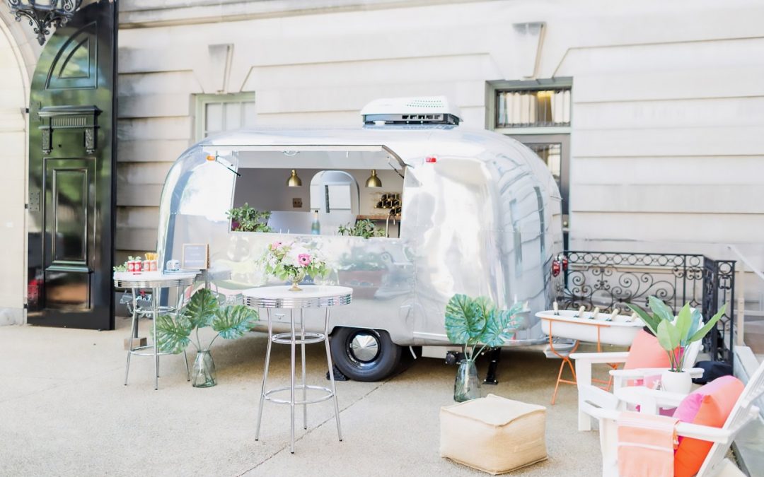 We’re throwing a pre-Mother’s Day happy hour unlike any other!